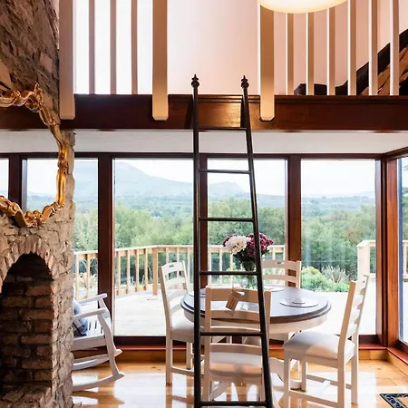 Lakeland 400 Year Old Bavarian With Private Hot Tub Pet Friendly Kinlough