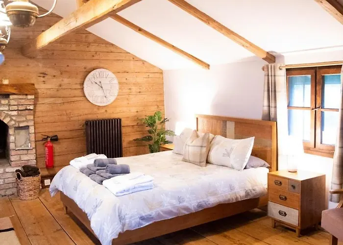 Lakeland 400 Year Old Bavarian With Private Hot Tub Pet Friendly Ferienhaus *