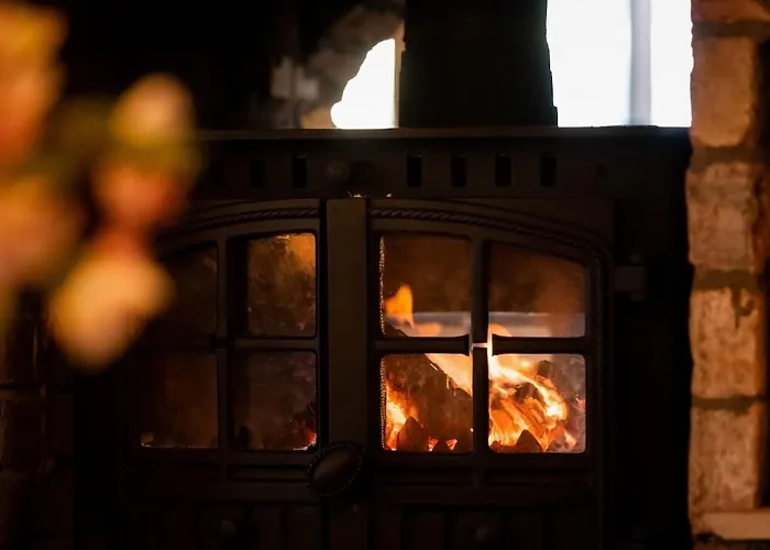 Lakeland 400 Year Old Bavarian With Private Hot Tub Pet Friendly Ferienhaus *